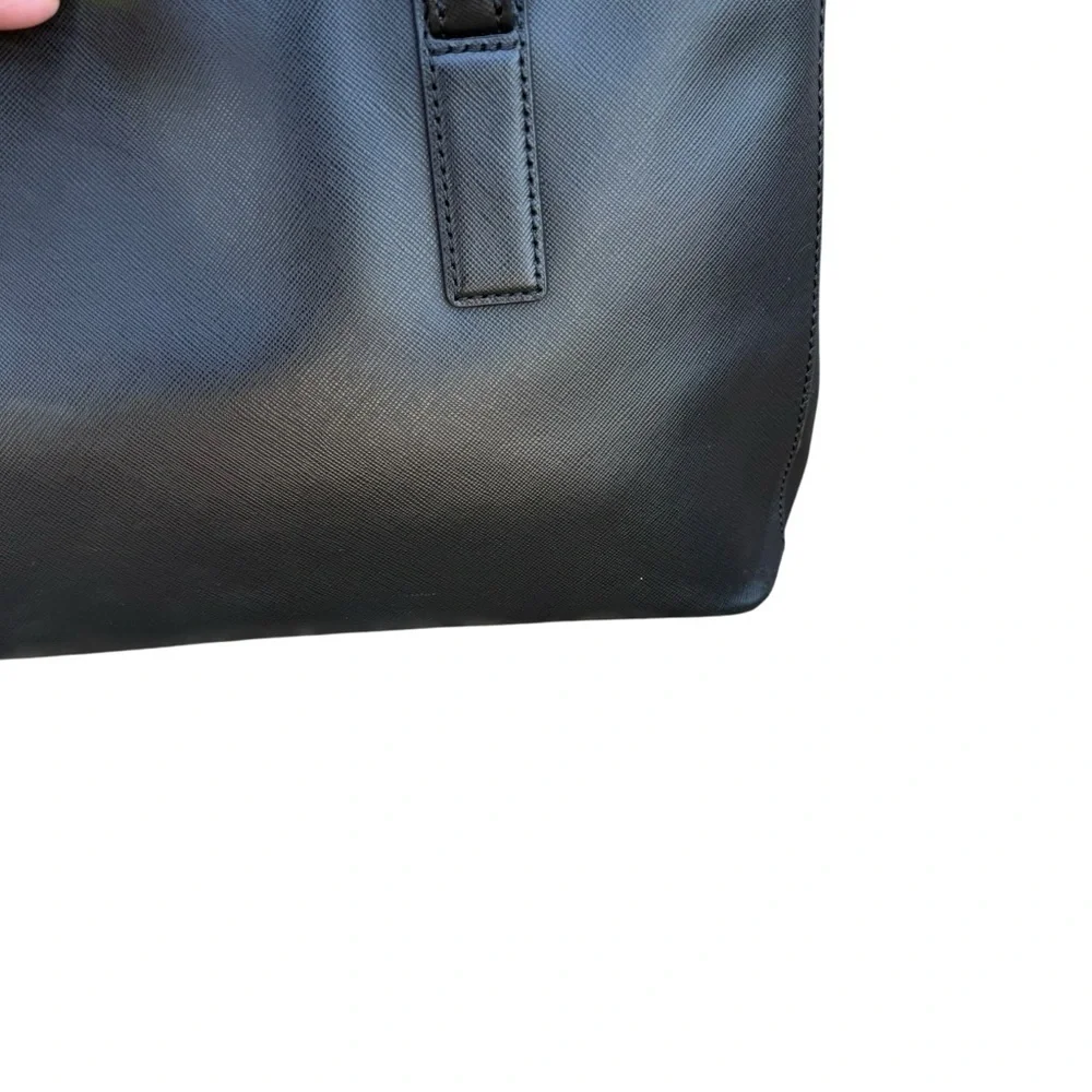 Tory Burch good used